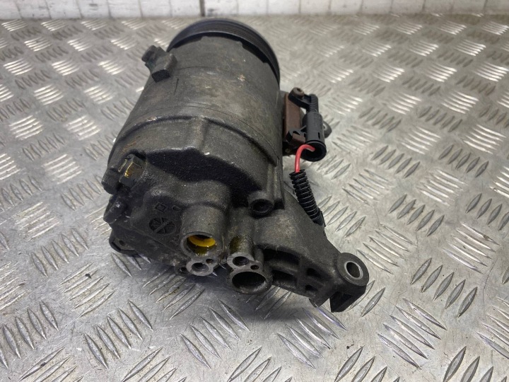 фото №15, Компрессор кондиционера mini one cooper s r50 r52 r53 01139014