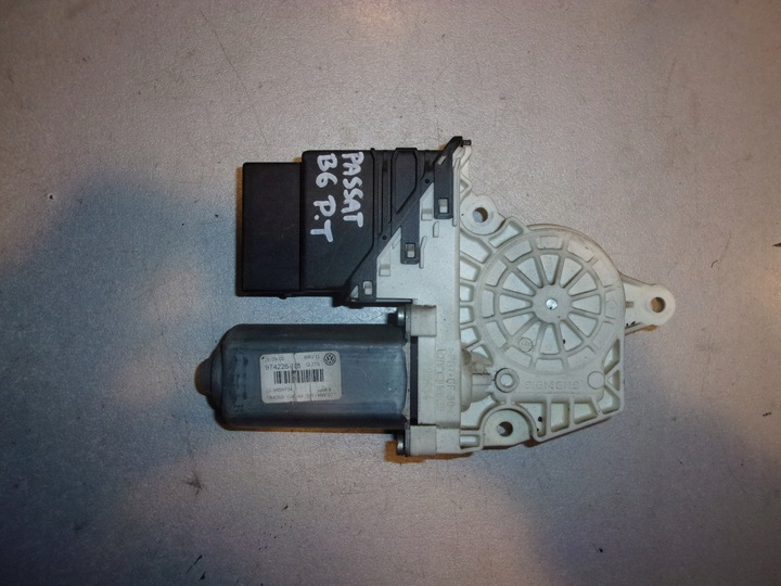 фото №1, Двигунчик скла vw passat b6 3c9959704 правий зад