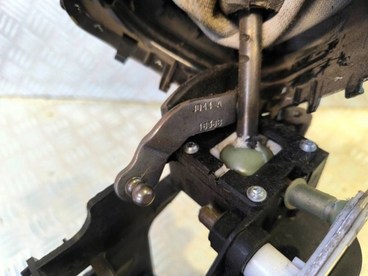 фото №15, Домкрат ручник  зміни коробка передач renault kangoo ii 1.5 dci 349010607