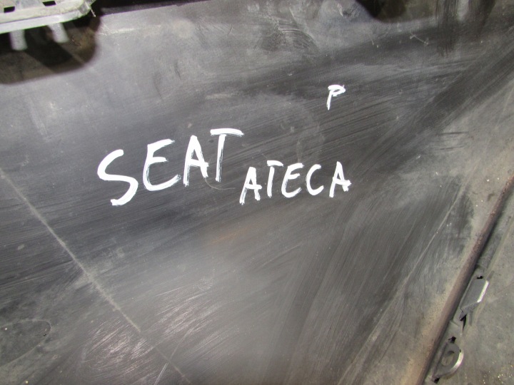 фото №15, Накладка бампера зад seat alteca