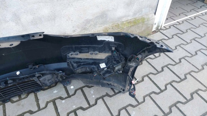 фото №13, Tesla модель 3 бампер перед передній kpl протитуманка установка 2340