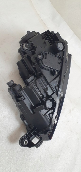 фото №15, Лампа правая перед skoda scala h7 led 10 pin 19-