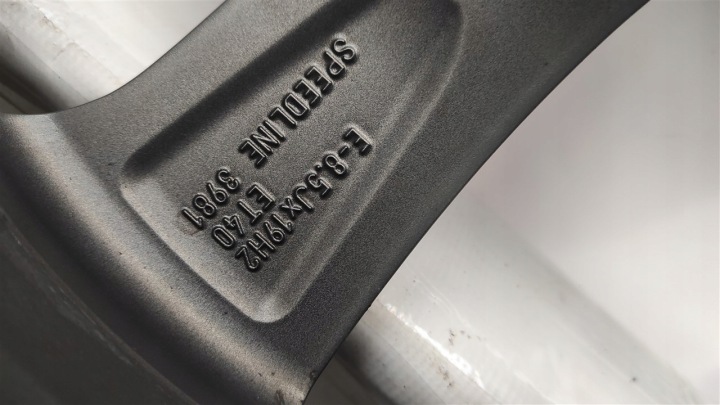 фото №12, Диск audi a4 b9 8w s-line 19 дюймів 8,5j et40