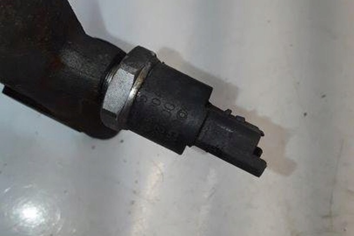 фото №12, Паливна рейка  peugeot 406 купе 8c 0445214010 2.0l бензин 97kw 2000