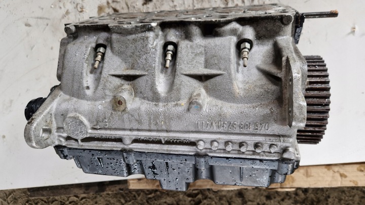 фото №5, Головка комплектная vw polo skoda seat 1.4 tdi 045103373h