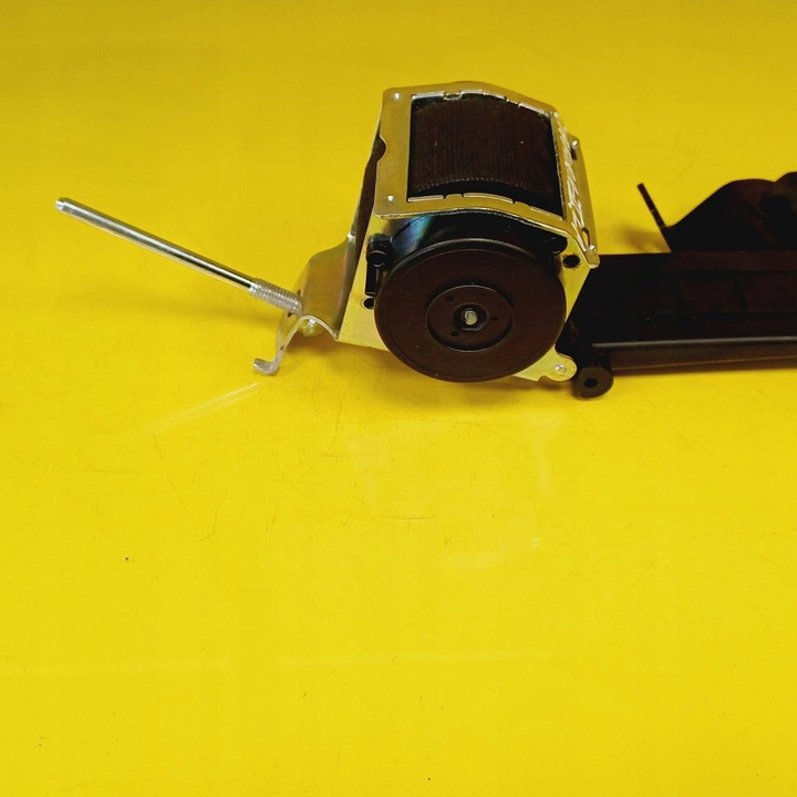 фото №7, Pas безпеки лівий перед opel zafira b 560834901d nr308