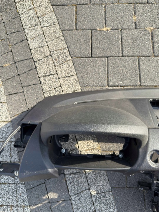 фото №6, Торпедо роздавальна подушка bmw 1 e81 e82 e87 e88 європа чорна подушка
