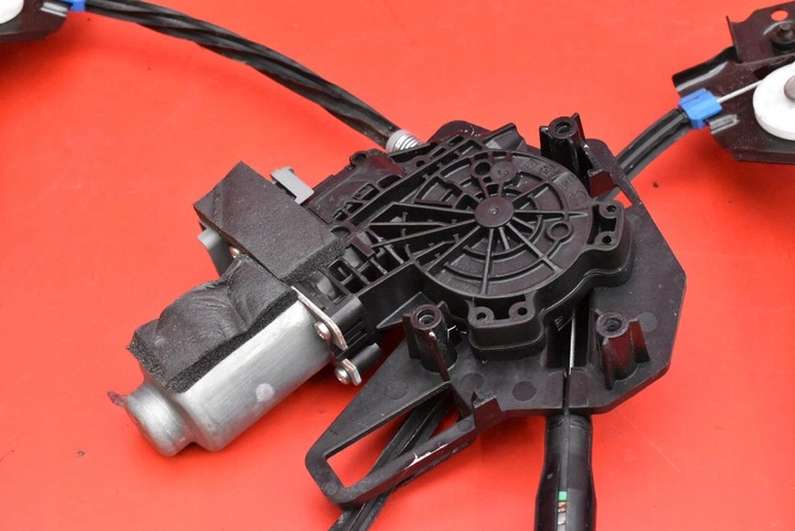 фото №11, Подъемник стекла правые зад eu 1028821-00-b tesla модель x 90d 15-21