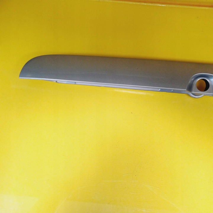 фото №7, Накладка кришки багажника opel zafira a lak: z151 90579631 nr158