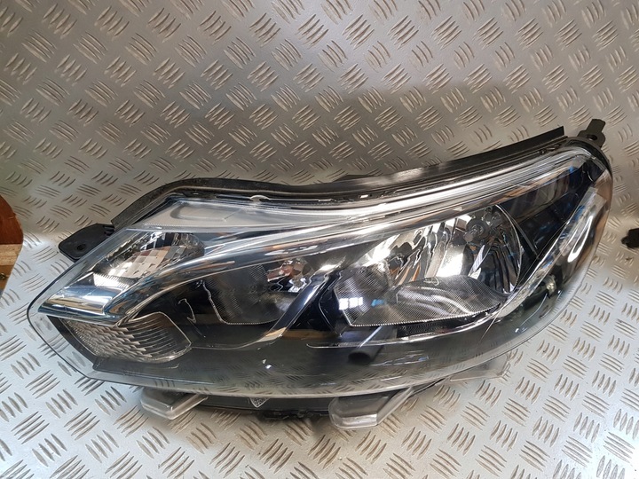 фото №1, Лампа левая левый перед передняя toyota proace 16 17