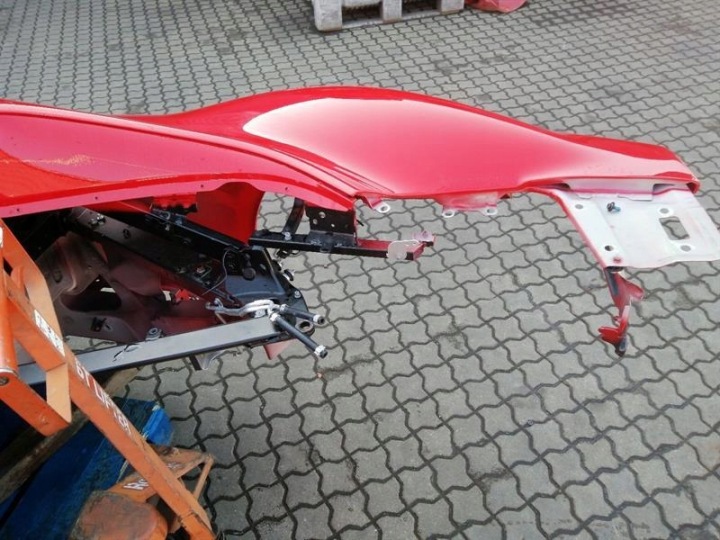 фото №9, Ferrari 296 gtb 296gtb f171 правий rear wing 985955959 fender