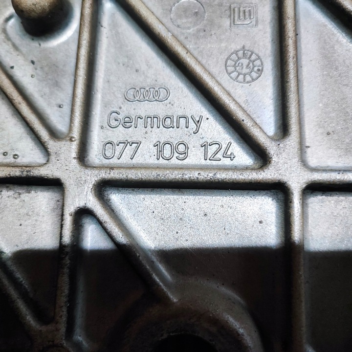 фото №12, Защита распределительный вал правая крепление вискоза audi a8 d2 4.2 v8