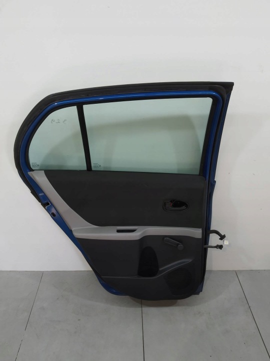 фото №10, Двері ліві зад 8t0 toyota yaris ii 2005-2011