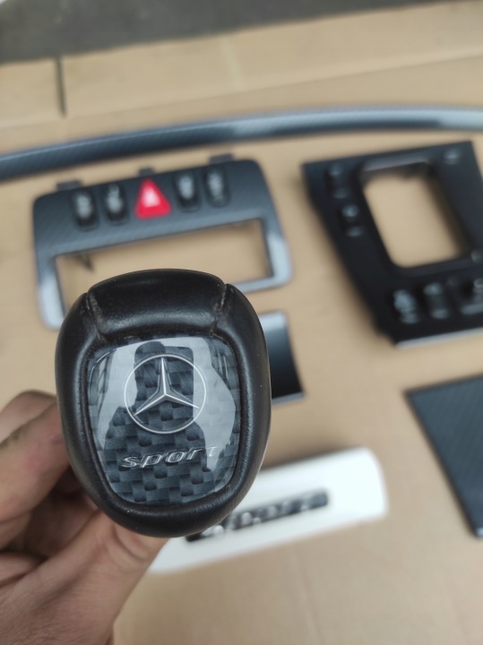 фото №12, Планки декоры панели mercedes clk w208 sport ручка коробка передач кожа карбон