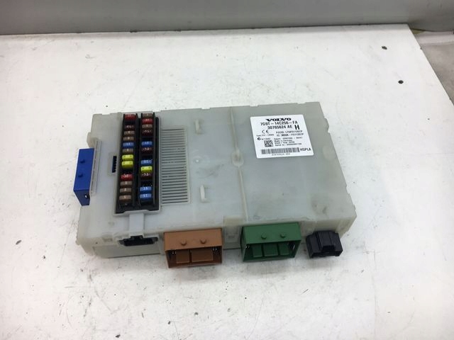 фото №1, Volvo v70 xc70 s80 модуль bsi cem 30765624ae