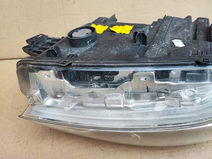 фото №10, Kuga mk2 2.0 tdci лампа bi-xenon права перед ксенон