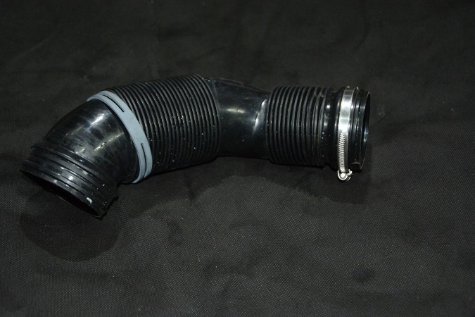 фото №1, Труба повітря vw sharan 3 lc9x 7n0129654b