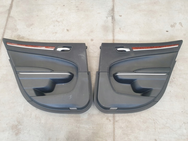 фото №1, Chrysler 300c ii usa боковина двері оббивка зад задня