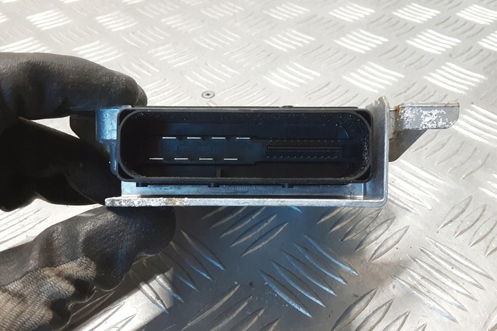 фото №1, Модуль гальма ручного vw passat варіант b6 3c5 3c0907801b 2.0l бензин