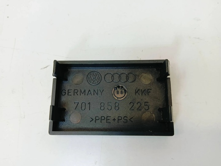 фото №2, Vw volkswagen transporter t4 рестайлинг 96-02 заглушка рамка панели пластик