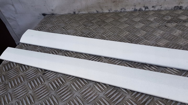 фото №11, Mercedes w203 планка двері права / ліва перед