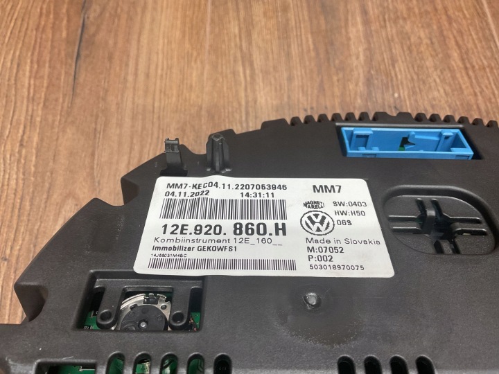 фото №8, Панель приладів vw e-up 12e920860h