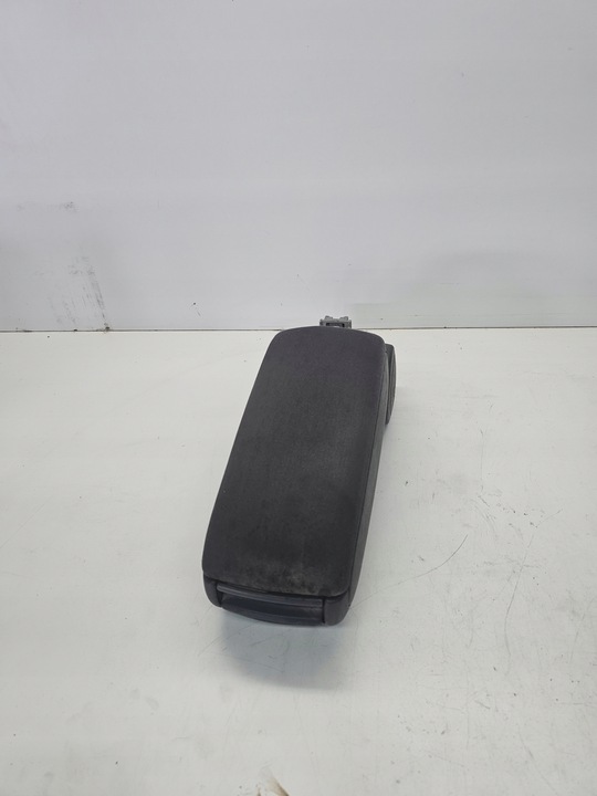 фото №1, Підлокітник перед audi a6 c5 4b0864207c матеріал