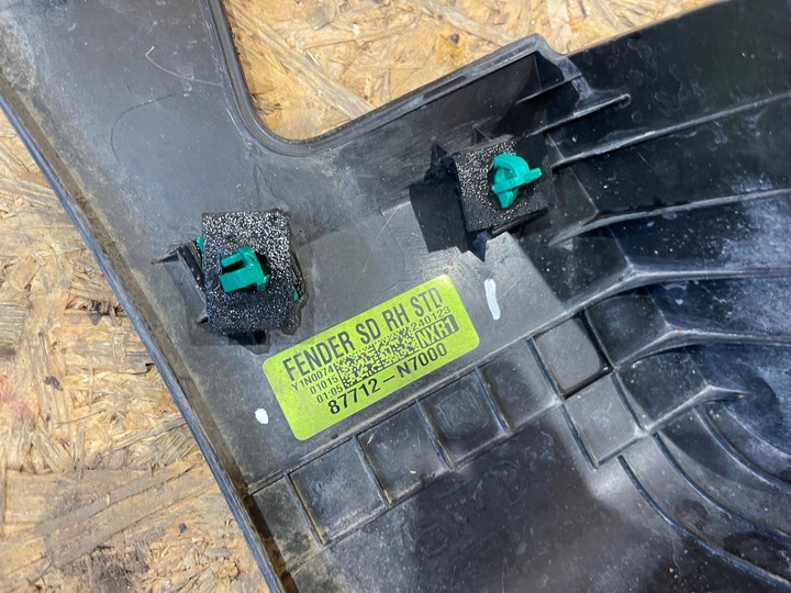 фото №10, Hyundai tucson iv 4 nx4 20- планка накладка na крило праві перед передня