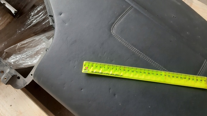 фото №10, Audi r8 420 4,2 v8 2008 - панель роздавальна