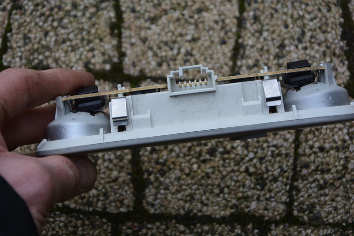 фото №3, Лампа освещение интерьера audi a6 c7 4g0947111