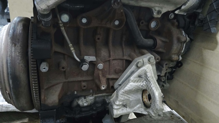 фото №11, Двигатель citroen c4 picasso ii 2.0 hdi 150km axh