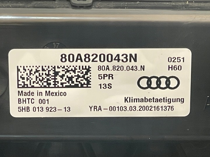 фото №10, Audi q5 ii 17-24 полка панель кондиционера 80a820043n usa