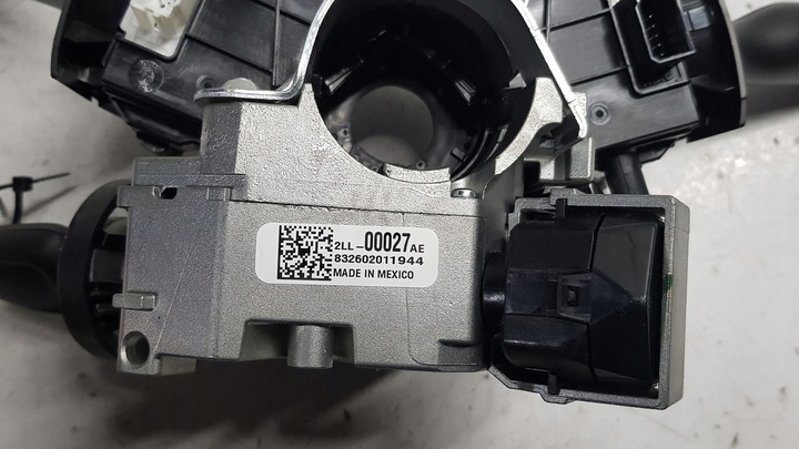 фото №10, Підкермові важелі замок запалювання ключ opel astra k