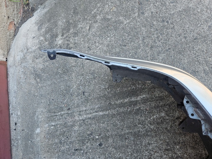 фото №9, Toyota avensis t25 06-08 рестайлінг бампер перед 1f8