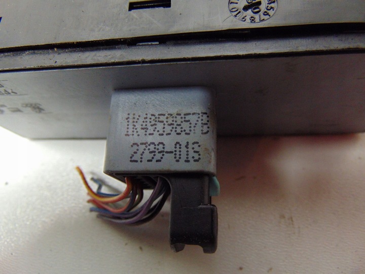 фото №10, Вимикач скла лівий перед vw polo v 6r 1k4959857b 6r0867255d