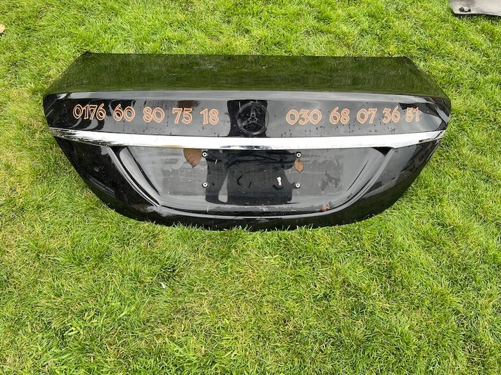 фото №1, Mercedes c-klasa 205 sedan кришка задня зад оригінал