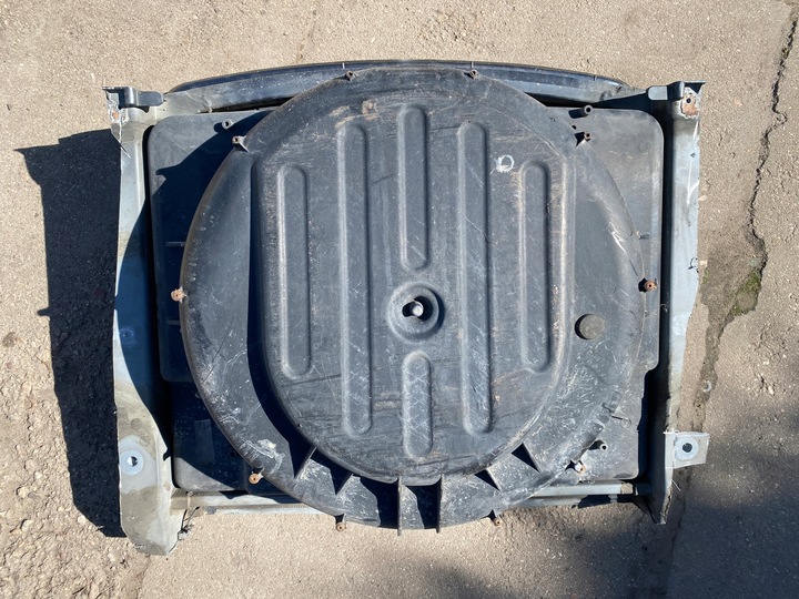 фото №13, Ванна ниша пластик пол багажника audi a8 d3 eu