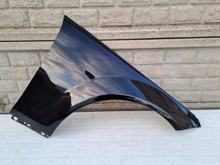 фото №1, Mercedes c класс w204 07-14 крыло переднее правые оригинал