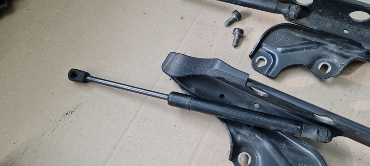 фото №3, S7 4g a7 петля петлі капота лівий праві перед lx7u 2x a6 c7 4g