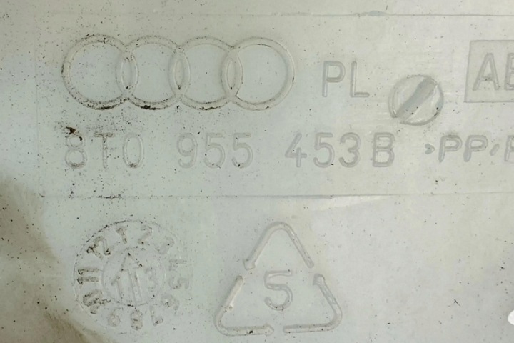 фото №8, Бачок омывателя audi a4 avant 8k5, b8 8t2955463b 3.0l дизель