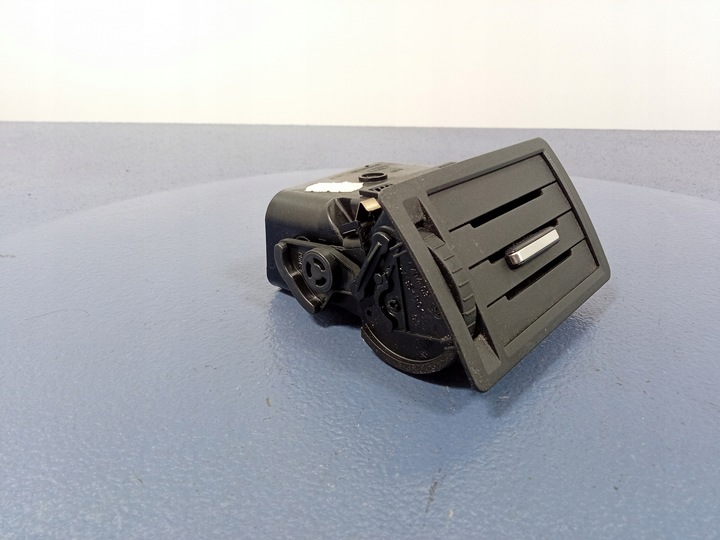 фото №3, C-max mk1 kuga решётка воздуховод консоли левая