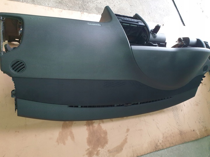 фото №6, Панель роздавальна audi q7 4l0