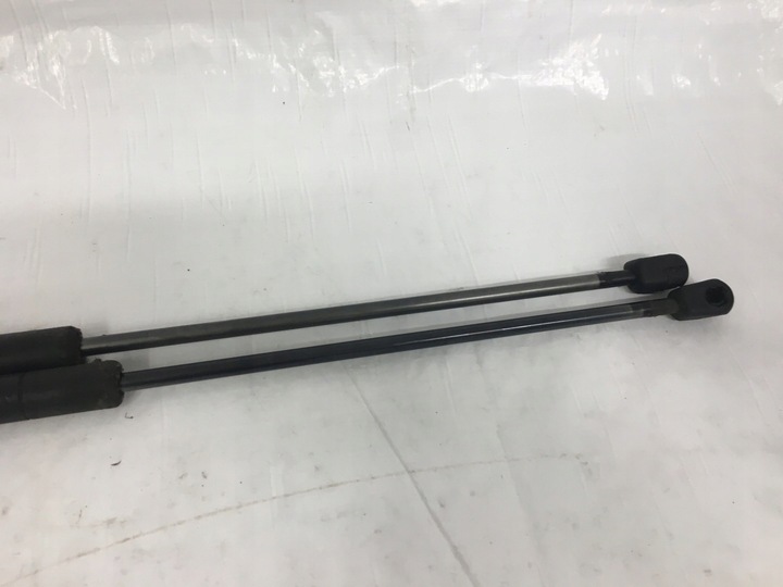 фото №10, Vw new beetle амортизатор крышки багажника 1c0827550b