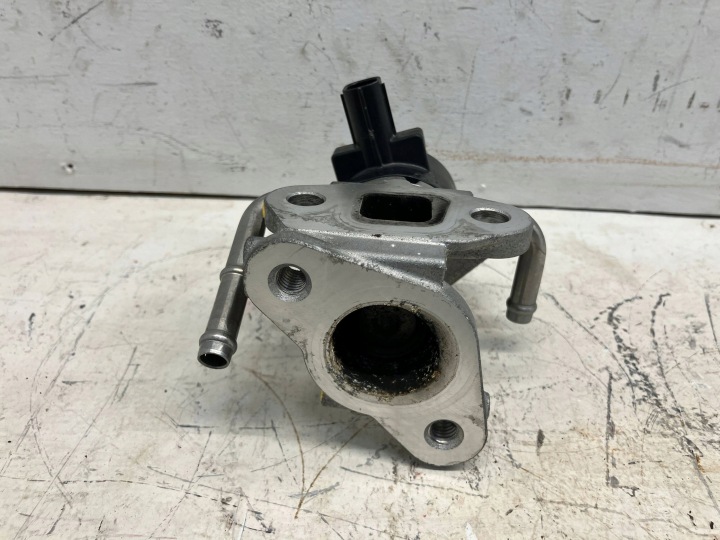 фото №5, Yaris iv cross mazda 2 1.5 гібрид клапан вихлопних газів egr f3010-15350
