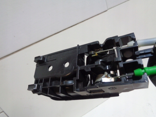 фото №9, Замок левые перед toyota avensis ii t25 06-08 a046693