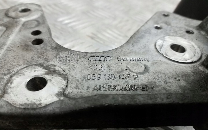 фото №2, 2008 audi a5 8t 8f кріплення насоса пального 059130147p