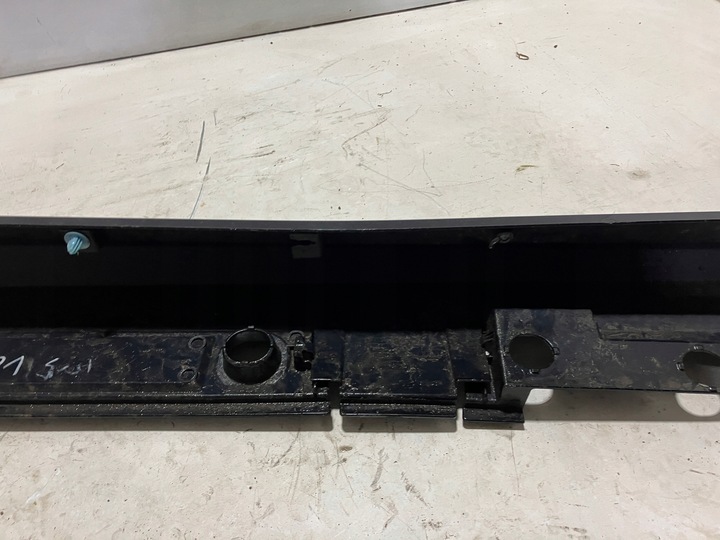 фото №9, #18 corolla e21 sedan поріг захист порогова зовнішня планка ліва 209