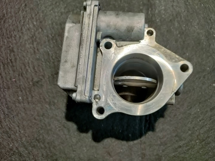 фото №11, Suzuki vitara дроссельная заслонка 1,9 dci 130km