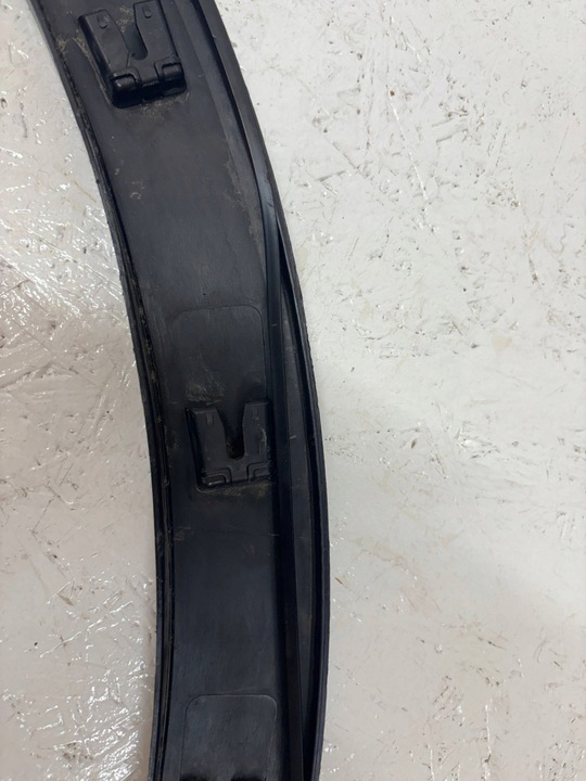 фото №13, Volkswagen tiguan 2016 зад сторона ліва планка крила заднього