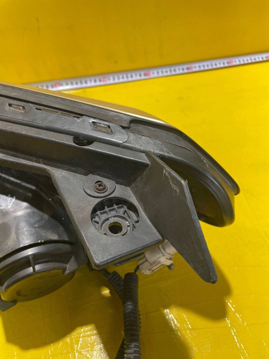 фото №8, Chevrolet captiva 2007 lampa/reflektor правий перед